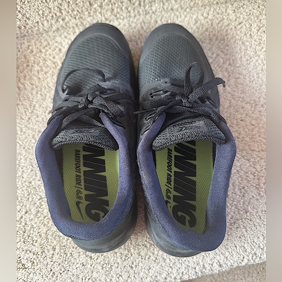 Nike Free Run RN 2018 All Black Size 7.5 Women’s - barely worn! - Picture 7 of 7